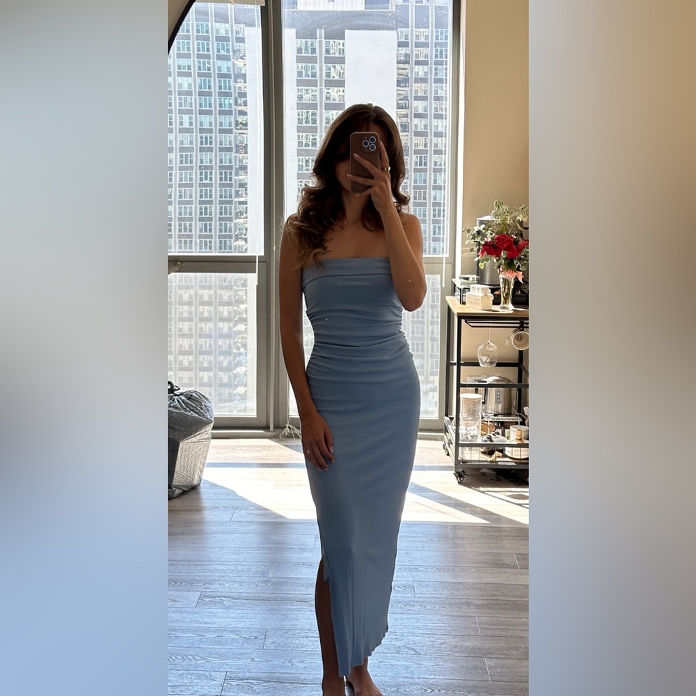 Elegant Blue Sleeveless Dress